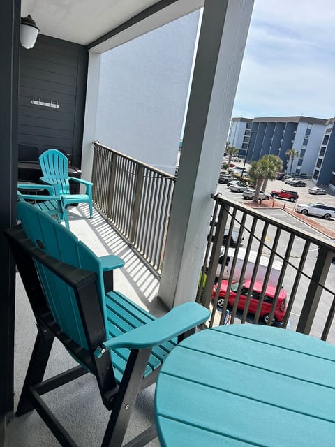 Myrtle-Beach Ocean Front Condo Retreat
