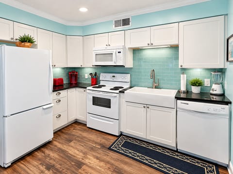 Myrtle-Beach Ocean Front Condo Retreat