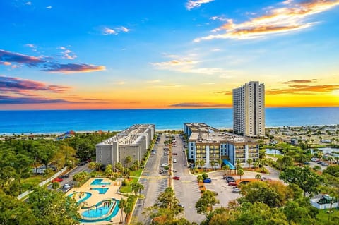 Myrtle-Beach Ocean Front Condo Retreat