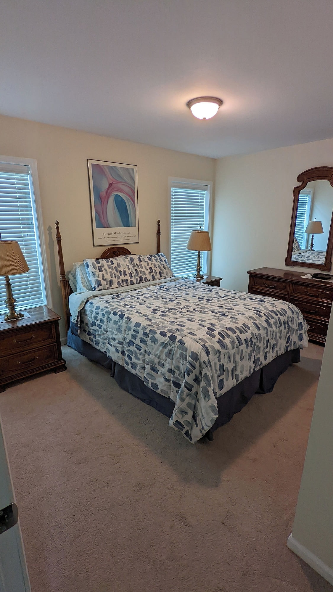 Upstairs queen bedroom