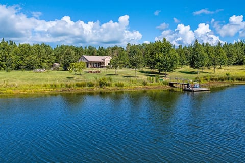 300 private acres. A stocked waterfront pond. Miles of forest trails. Just you, nature, and the kind of quiet that’s hard to find. Welcome to Whispering Pines Retreat.