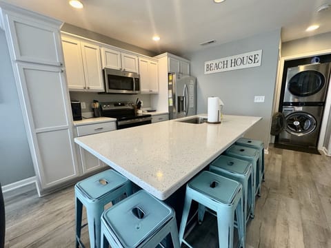 coastal-kitchen-myrtle-beach-rental