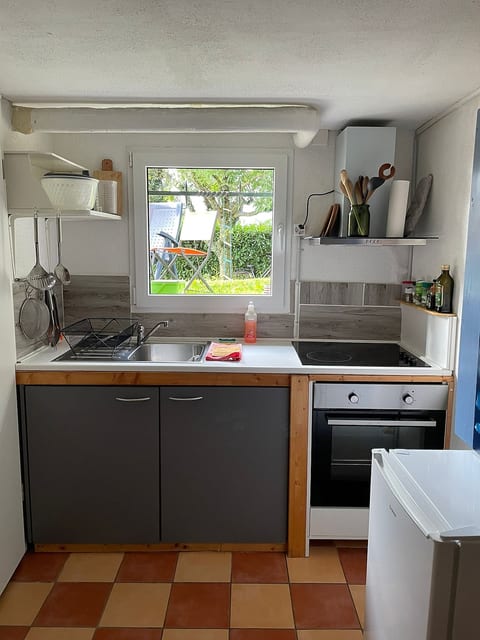 Private apartment 30 m2, garden, close to the baths