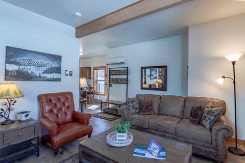 The Ouray Nook – Modern Comfort & AC