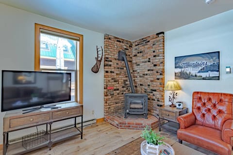 The Ouray Nook – Modern Comfort & AC