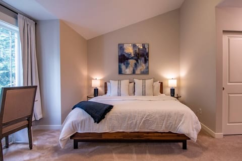 Heart of Capitol Hill Townhouse w/ Parking & A/C
