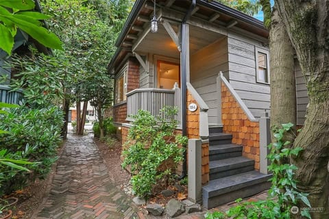 Capitol Hill Urban Oasis