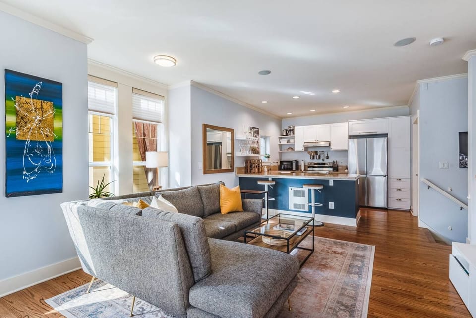 Bright, Calm Home Steps from Capitol Hill Sights - Seattle