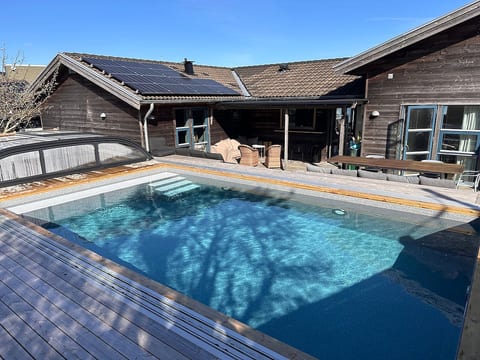 Dream villa with pool on the beach in Gottskär image 1