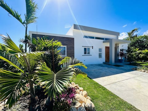 Sosua Luxury Villa with Private Pool | 3-BR Oasis