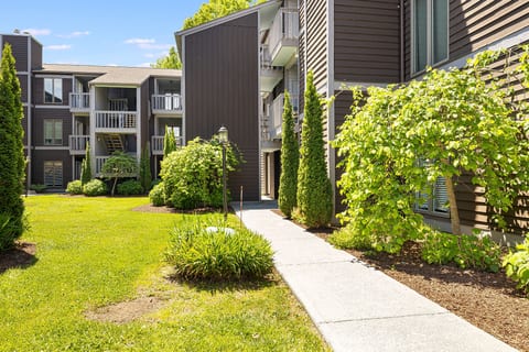 Newly Renovated 1st Floor Condo | Walk to Main St.