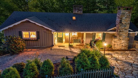 Historic BR Home | Walk to Main St | Pet Friendly