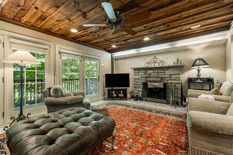 Historic BR Home | Walk to Main St | Pet Friendly