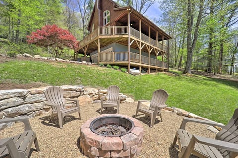 Boone Cabin | Hot Tub + Fire Pit | 9 min App State