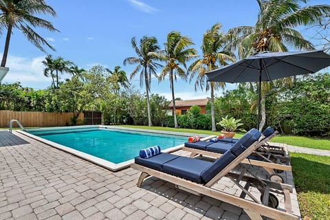 Marlin Stadium 5BR/3BA Villa w/ Pool/BBQ/PoolTable
