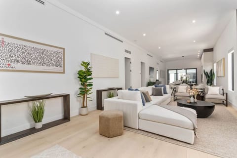 Luxury Miami Oasis Heated Pool & BBQ w/ Guesthouse