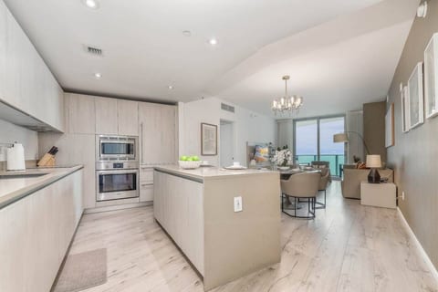 Beachfront Luxury 2BR/2BA Condo at Lyfe Resort