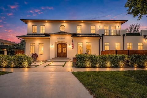 Luxury 4BR Oasis w/ Pool | Minutes to Downtown
