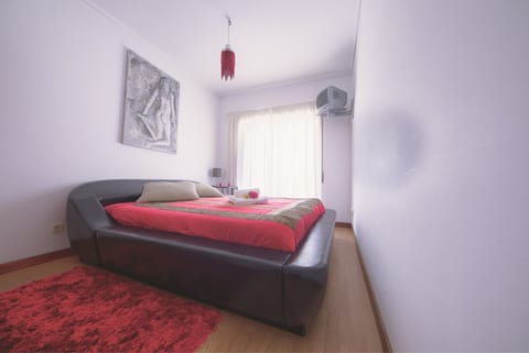 Apartment with Terrace 100m from the Beach
