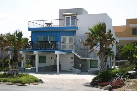 Privately owned & maintained Custom Home with a Resort Feel, Pool & Hot Tub