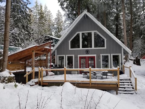 Baker Place Cabin - Glacier, WA - Hot Tub