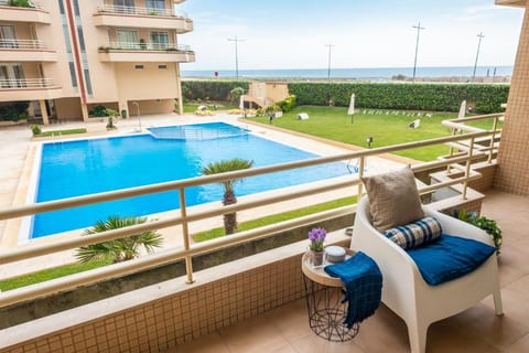 Oceanview First Line with 2 Pools 3
