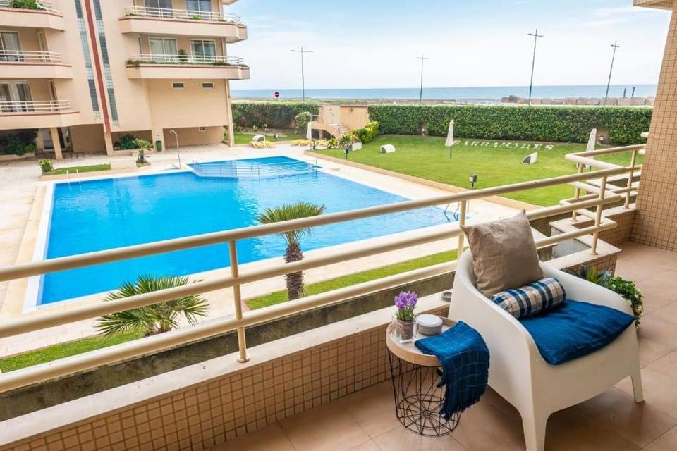 Primera línea con vista al mar y 2 piscinas 3 - Ovar