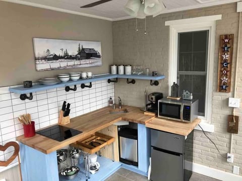 BLETCHER  GARDEN LOFT - LANCASTER HISTORIC DISTRICT