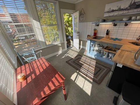 BLETCHER GARDEN LOFT - LANCASTER HISTORIC DISTRICT