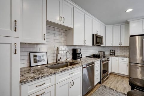 THE HAMILTON HOUSE - DOWNTOWN COLONIAL LANCASTER