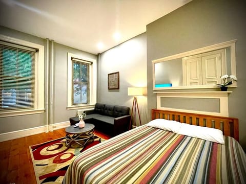 THE WINTER HOUSE - HISTORIC DOWNTOWN LANCASTER
