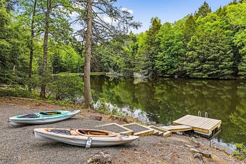 Enjoy serene lake access with your own dock and two kayaks for endless water adventures!
