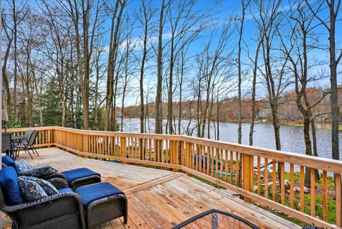 A deck made for mornings, evenings, and everything in between