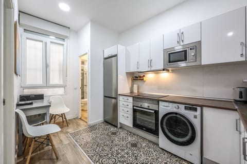 Latina Corporate Housing with Billard & Darts