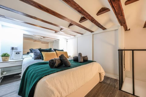 Cozy & Discreet apartment in Madrid