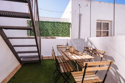 The Secret To A Great Stay in Seville | 1´ Giralda