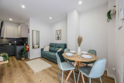 Luxe apartments Madrid Rio by RentitUP
