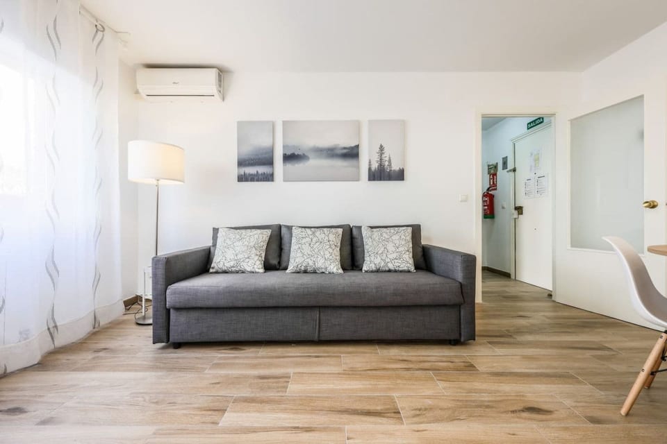 Family-Friendly Stay near Madrid - San Sebastián de los Reyes