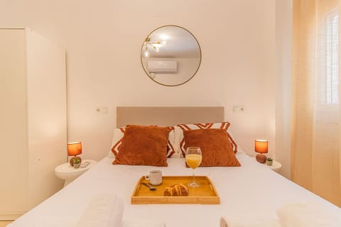 Modern Comfort in the Heart of Zaragoza
