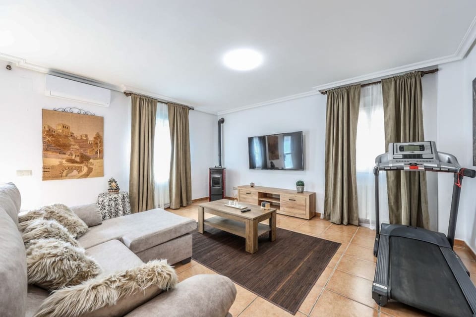 Relaxing Getaway 15' from Toledo - Cobisa