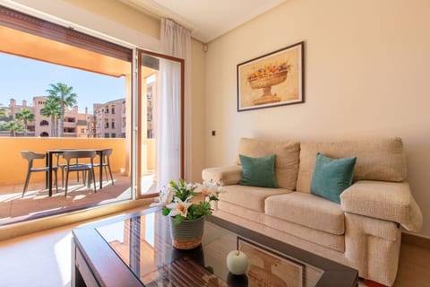 Sun Pool and Relax near the Coast Free Parking