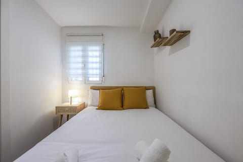Peaceful City Escape 30' from Central Madrid