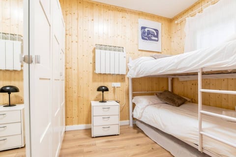 Sierra Nevada Ski Slope Lodge – Free Parking