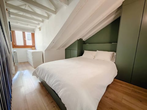 The Hidden Loft – Antón Martín Metro