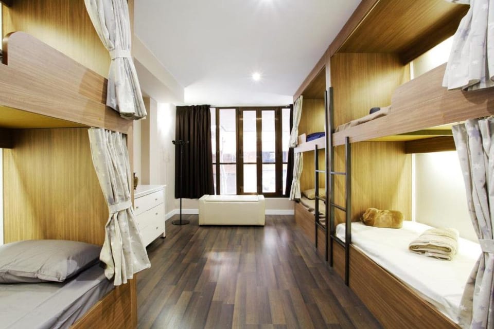 Barcelona & You Hostel Sagrada Familia - 4 beds - Barcelona