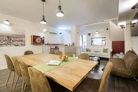 Barcelona & You Hostel Sagrada Familia - 12 beds