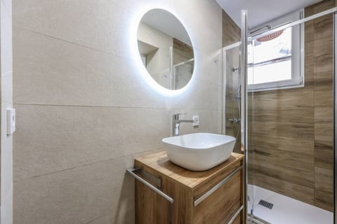 Madrid Stay | Room with Patio near Atocha