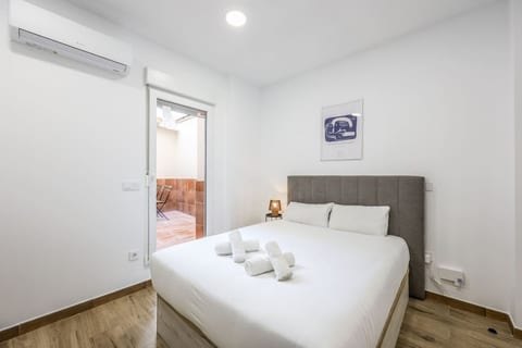 Madrid Stay | Room with Patio near Atocha