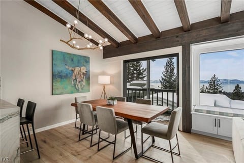3-BR Lake-View Condo | Luxury Near Ski Trails