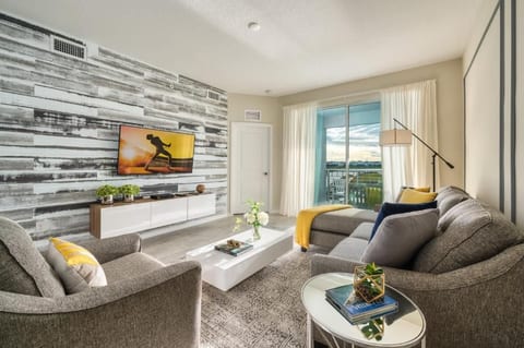 Lovely Themed 3-BR in resort 10 min from Disney FREE WATERPARK